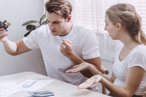 Konflikt o pieniądze w rodzinie